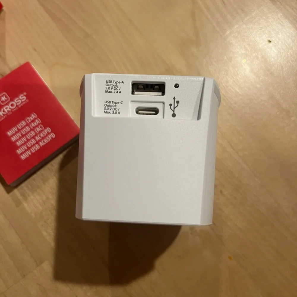 Travel charger adapter